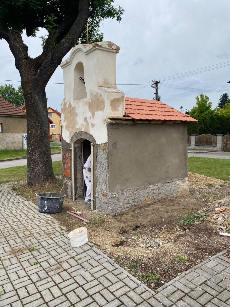 Kaplička Kamenný most